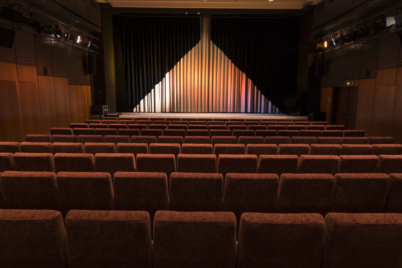 Skeie Solist Tip Up - Salzburger Filmkulturzentrum Das Kino